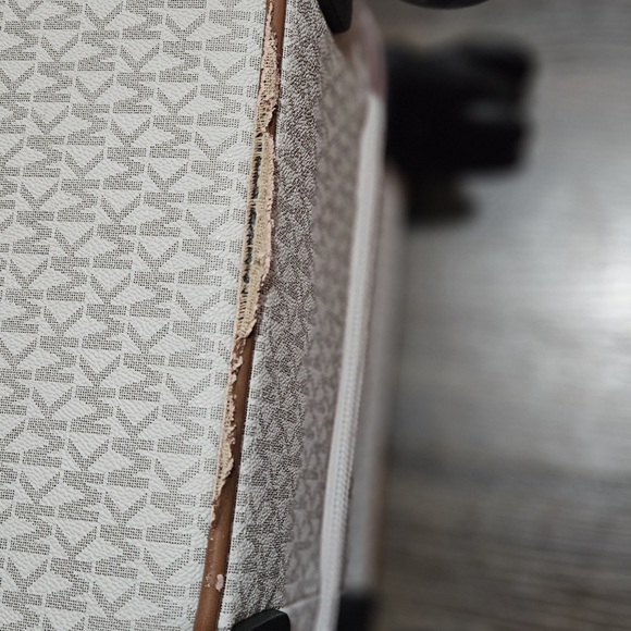 Michael Kors Luggage Set - Picture 5 of 12